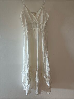 Just me white medium maxi dress, v-neck, elasticated waist and adjustable straps